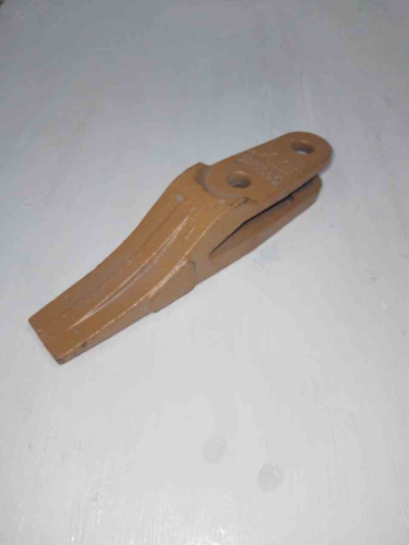 Зуб ковша 6Y6335 центральный <> для спецтехники  Зуб ковша 6Y6335 центральный <> для спецтехники