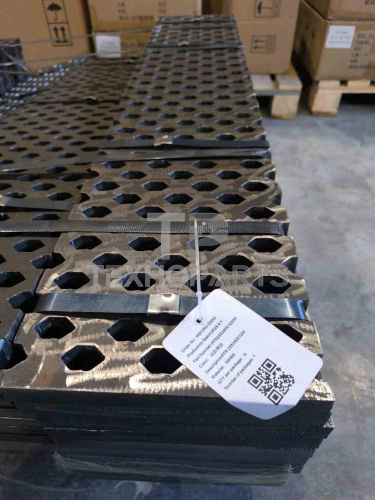 Футеровка 25*240*1220 SUNMACH для спецтехники  Футеровка 25*240*1220 SUNMACH для спецтехники