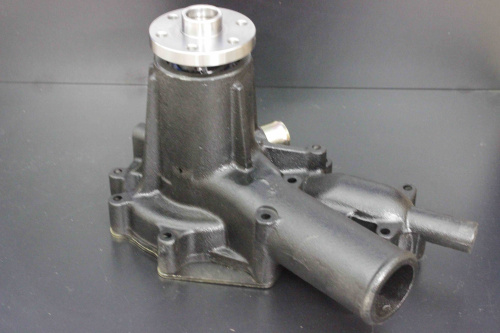 Помпа водяная 1136501333 6HK1 ISUZU   для спецтехники  Помпа водяная 1136501333 6HK1 ISUZU   для спецтехники