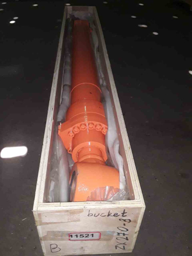 Гидроцилиндр ковша S327281 ZX270-3 без трубок Shimitsu для спецтехники  Гидроцилиндр ковша S327281 ZX270-3 без трубок Shimitsu для спецтехники