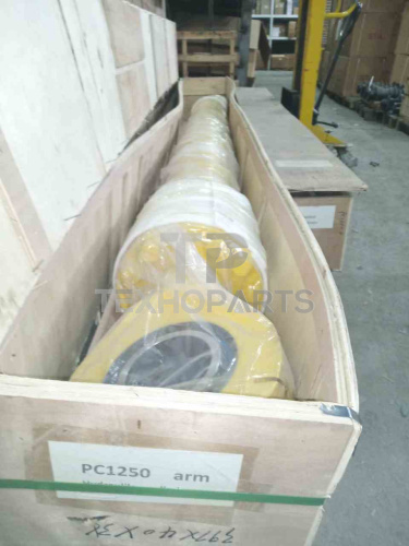 Гидроцилиндр рукояти обратная лопата S2125242 PC1250-8 Shimitsu для спецтехники  Гидроцилиндр рукояти обратная лопата S2125242 PC1250-8 Shimitsu для спецтехники