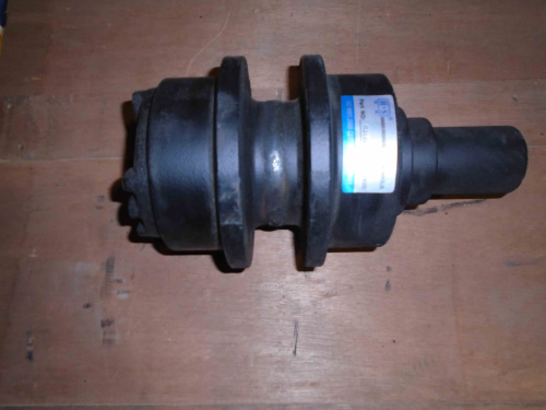 Каток поддерживающий 81EM-10030 R210LC-7 HS для спецтехники  Каток поддерживающий 81EM-10030 R210LC-7 HS для спецтехники