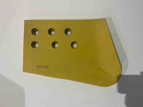 Нож боковой левый 9W1876 D6R (27MnTiB) SUNMACH для спецтехники Нож боковой левый 9W1876 D6R (27MnTiB) SUNMACH для спецтехники