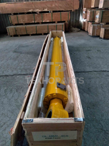 Гидроцилиндр стрелы S222503 PC220-7 без трубок Shimitsu для спецтехники  Гидроцилиндр стрелы S222503 PC220-7 без трубок Shimitsu для спецтехники