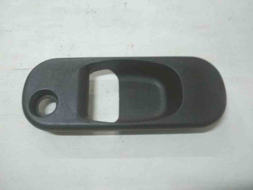 Крышка ручки двери 4455979 ZX330-3G <> для спецтехники  Крышка ручки двери 4455979 ZX330-3G <> для спецтехники