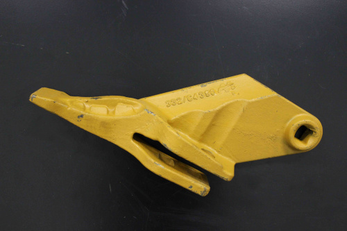 Зуб ковша 53103208 FS левый Nova для спецтехники  Зуб ковша 53103208 FS левый Nova для спецтехники